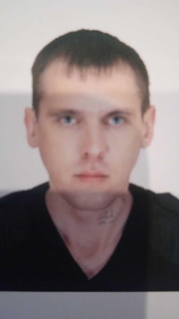  49027995  , 42 ,    