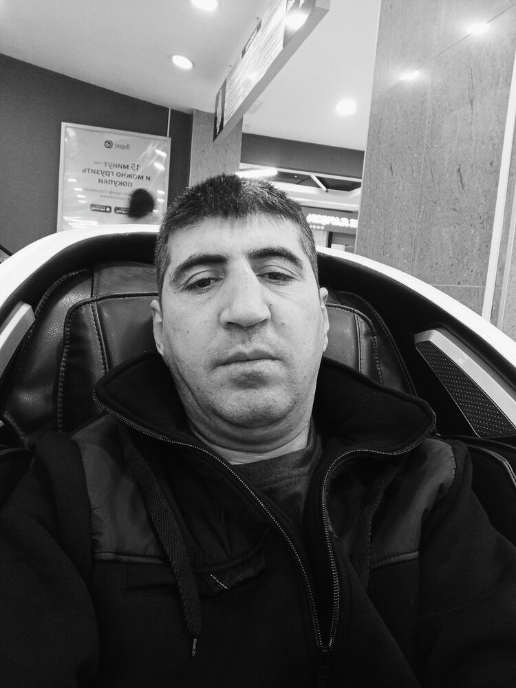  46533915  , 42 ,    