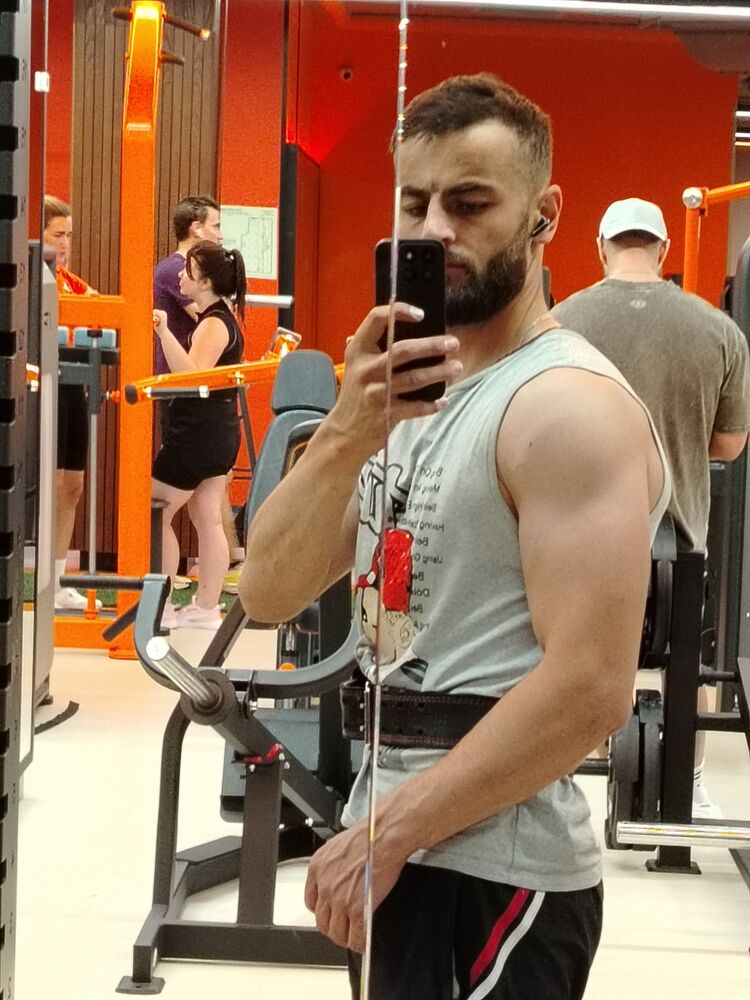 44572055  , 30 ,    