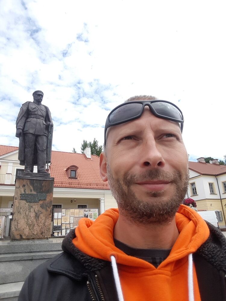  Warszawa,   Tomasz, 40 ,   ,   , c 