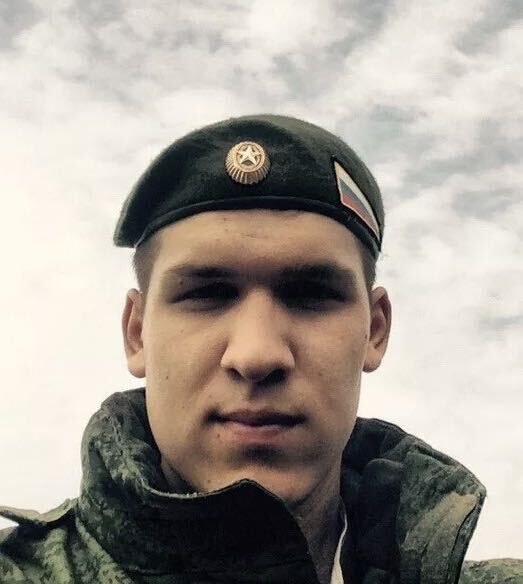  52878945  Konstantin, 26 ,    