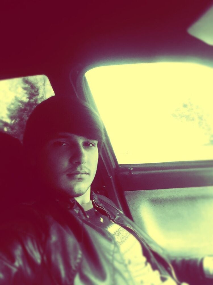  ,   HooLigan, 33 ,     , c 