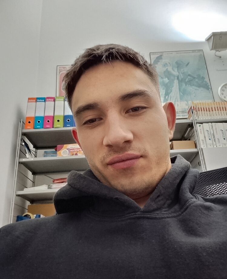  54241555  Oleh, 27 ,    