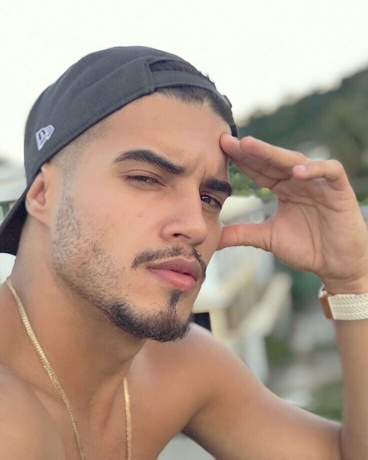  ,   Arsen, 28 ,   ,   