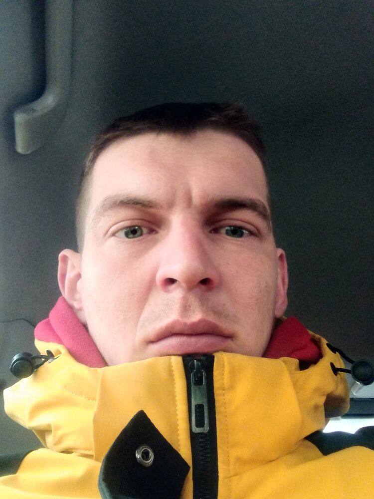 32738075  , 28 ,    