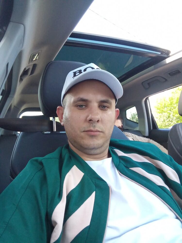  deleted,   Andrey, 36 ,   ,   