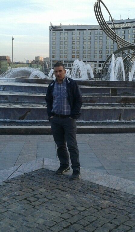  46015365  Ali, 53 ,     