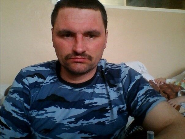  6176115  Mel, 46 ,    -