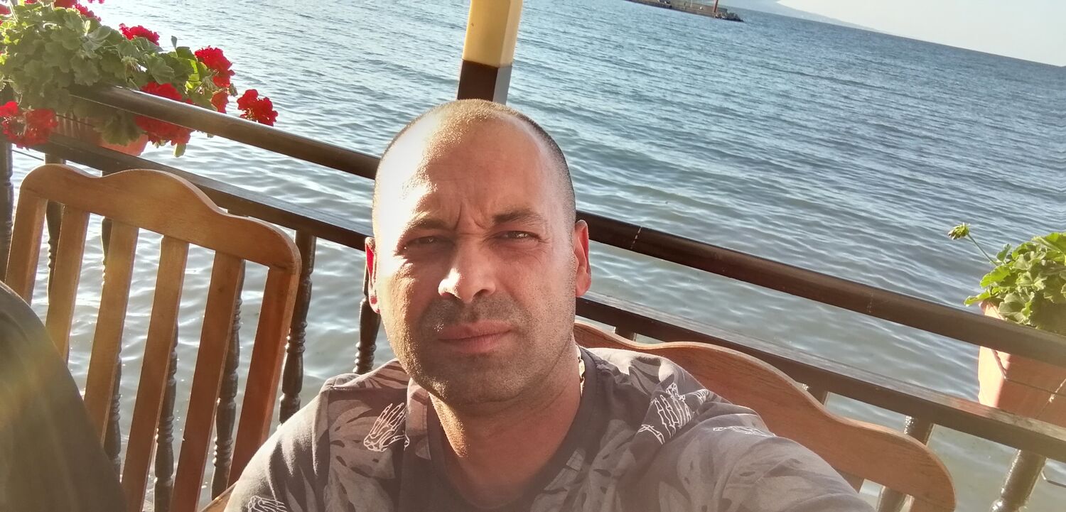  ,   Aleks, 43 ,   ,   