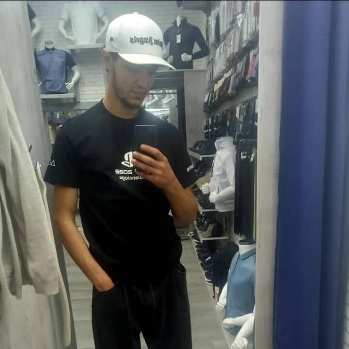  31290345  JAMIK, 26 ,    