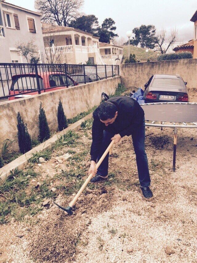  6087785  Arayik, 49 ,    