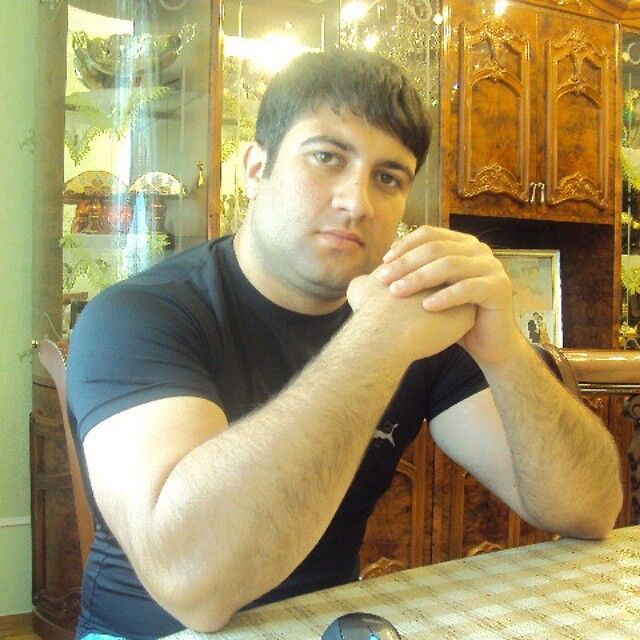  5886675  Orxan, 39 ,    