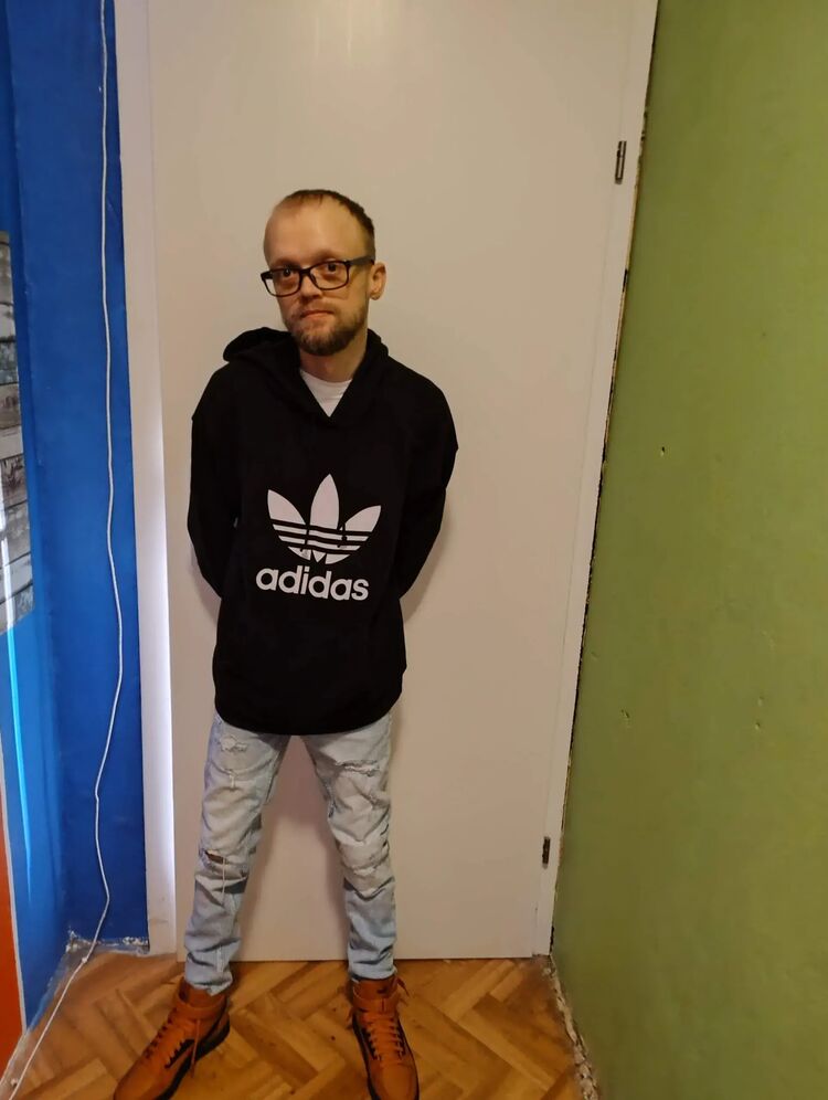  ,   Eduard, 35 ,   ,   