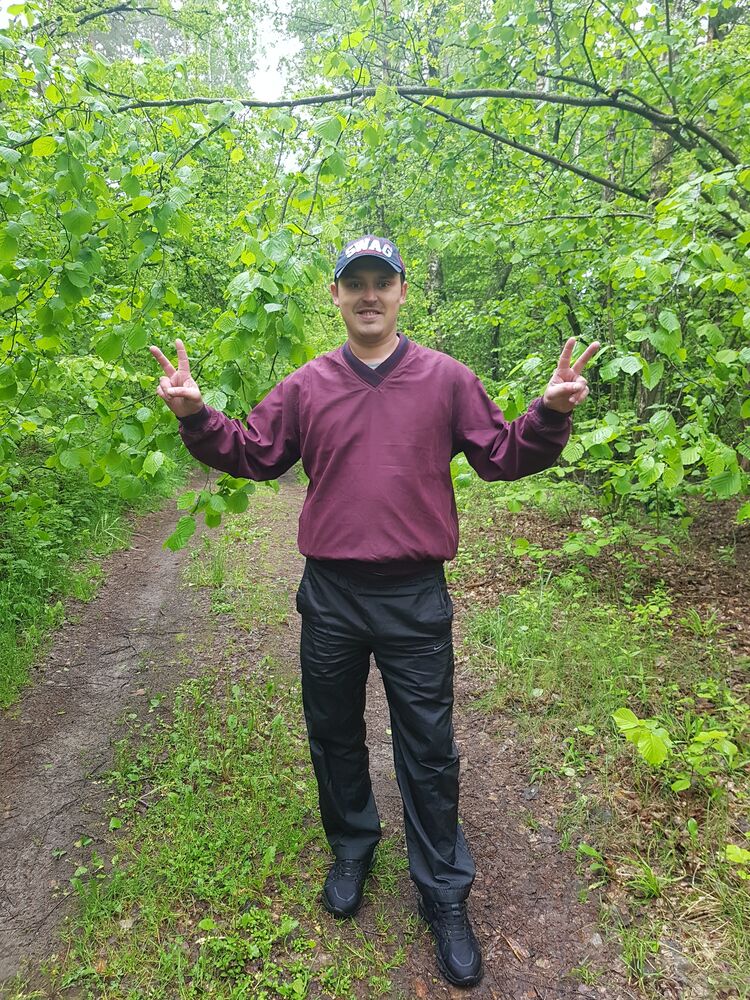  ,   Dmitriy, 42 ,   , 