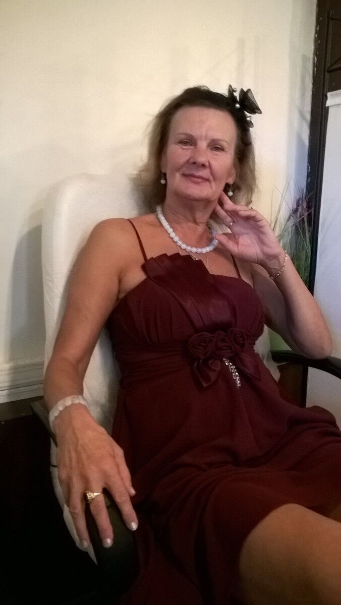  Alba Iulia,   , 70 ,     , c 