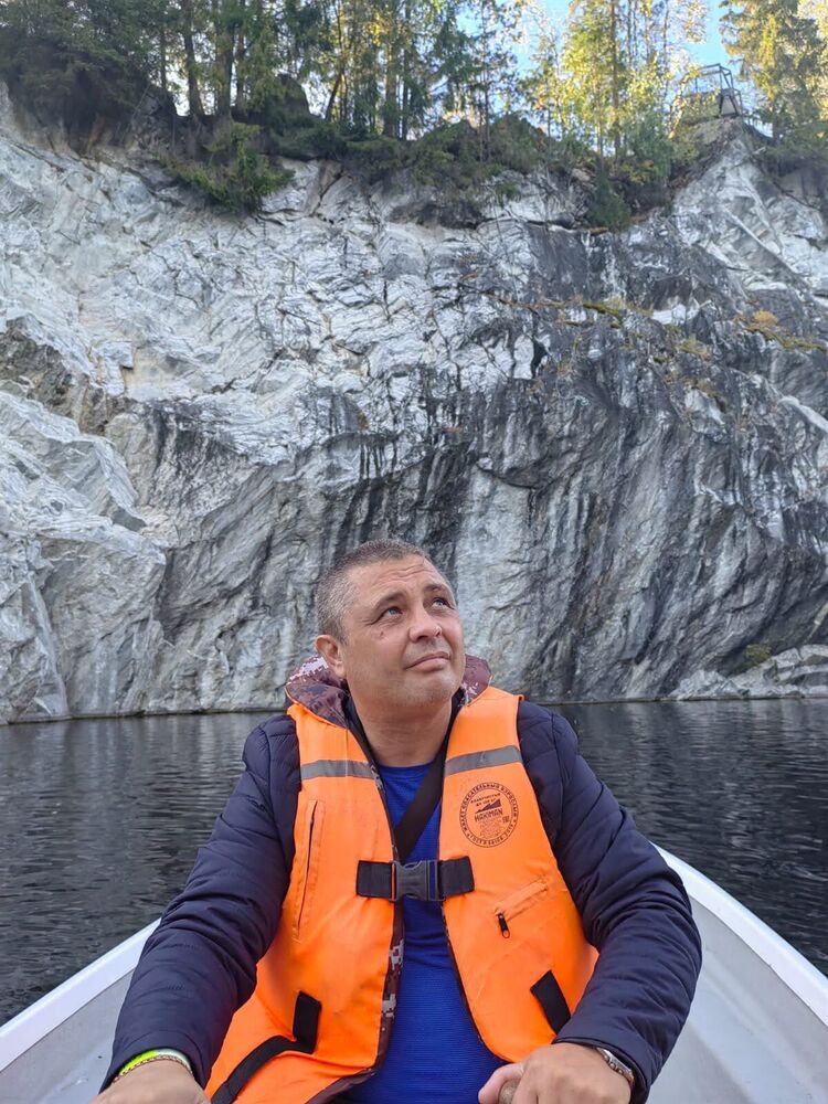  52909625  , 47 ,    -