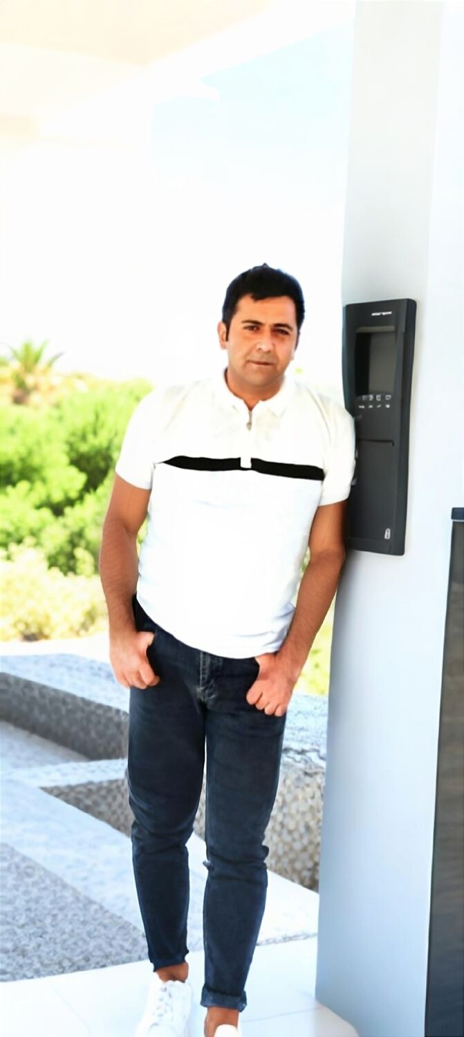  54570915  ElmirZakirov, 37 ,    