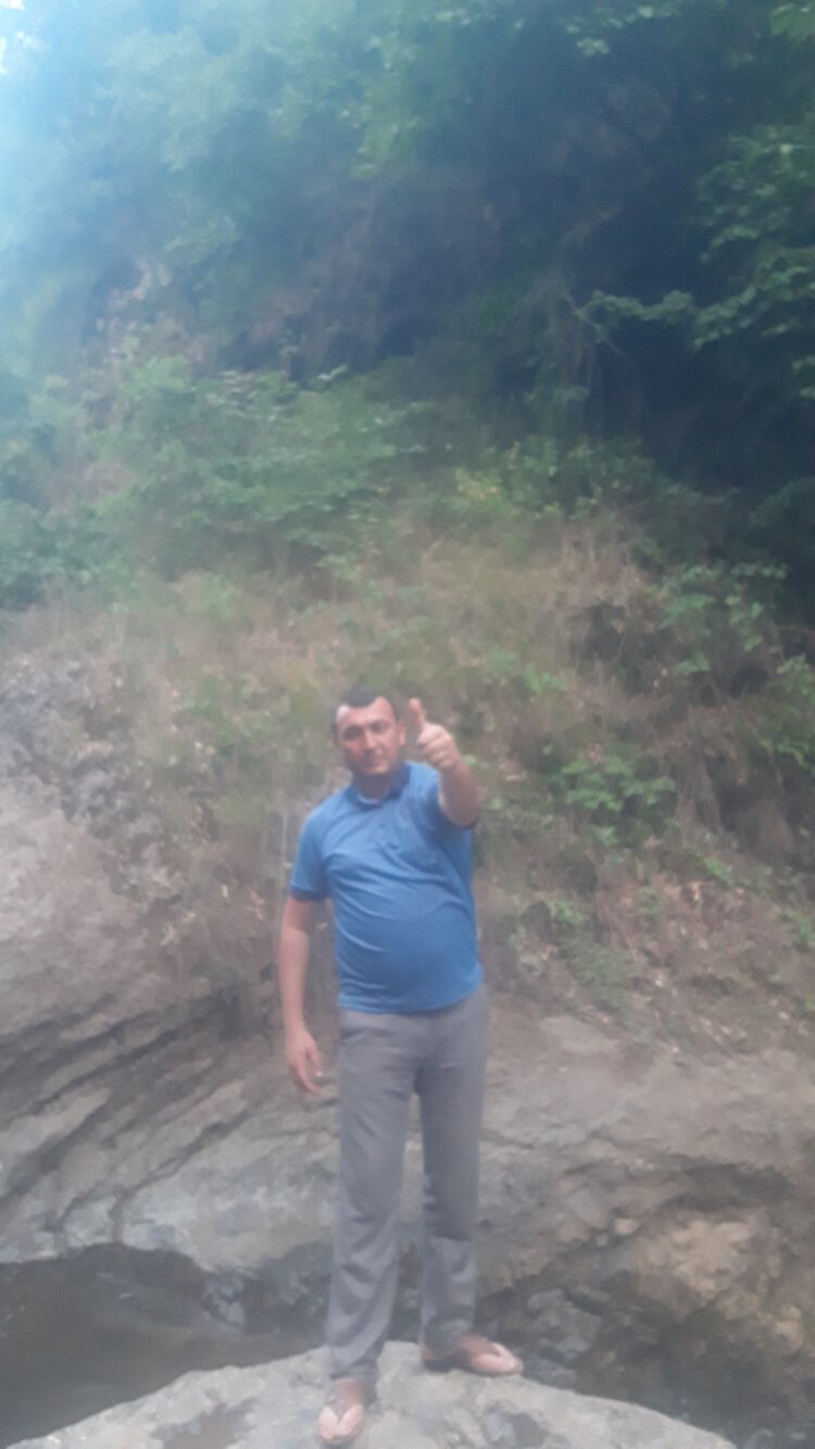  22618035  Arzu, 49 ,    -