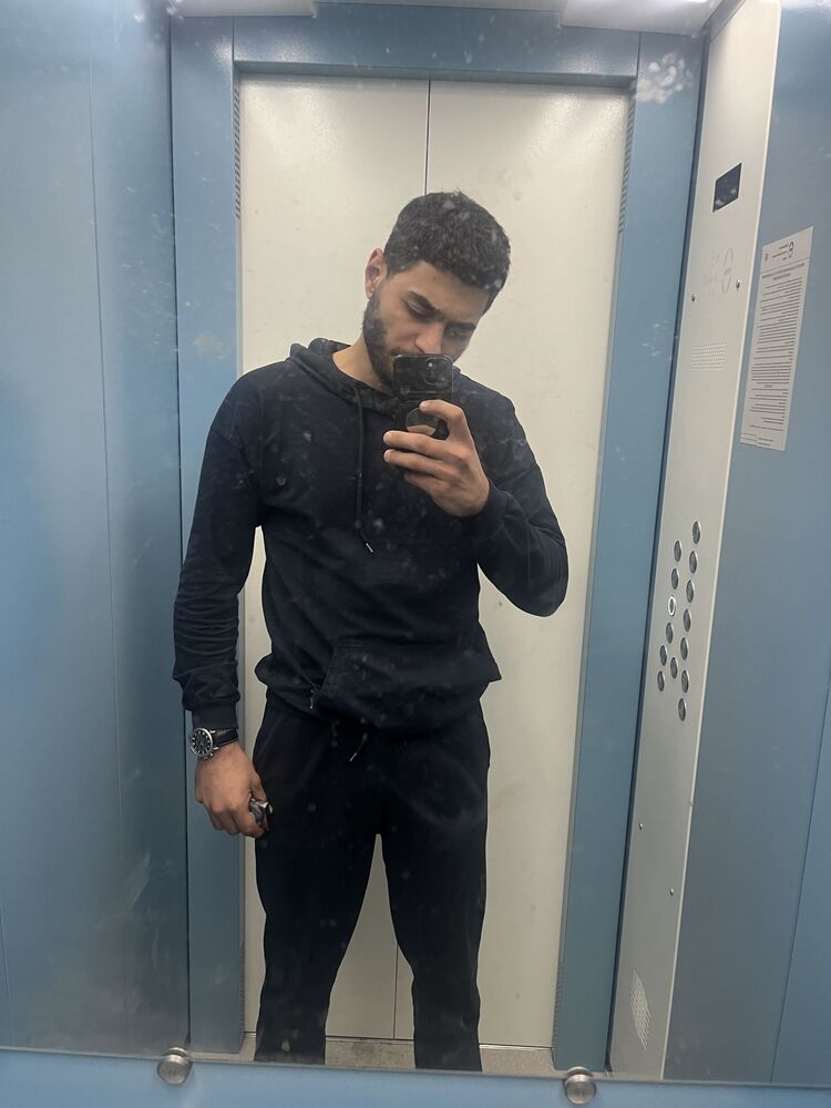  45738495  , 26 ,    