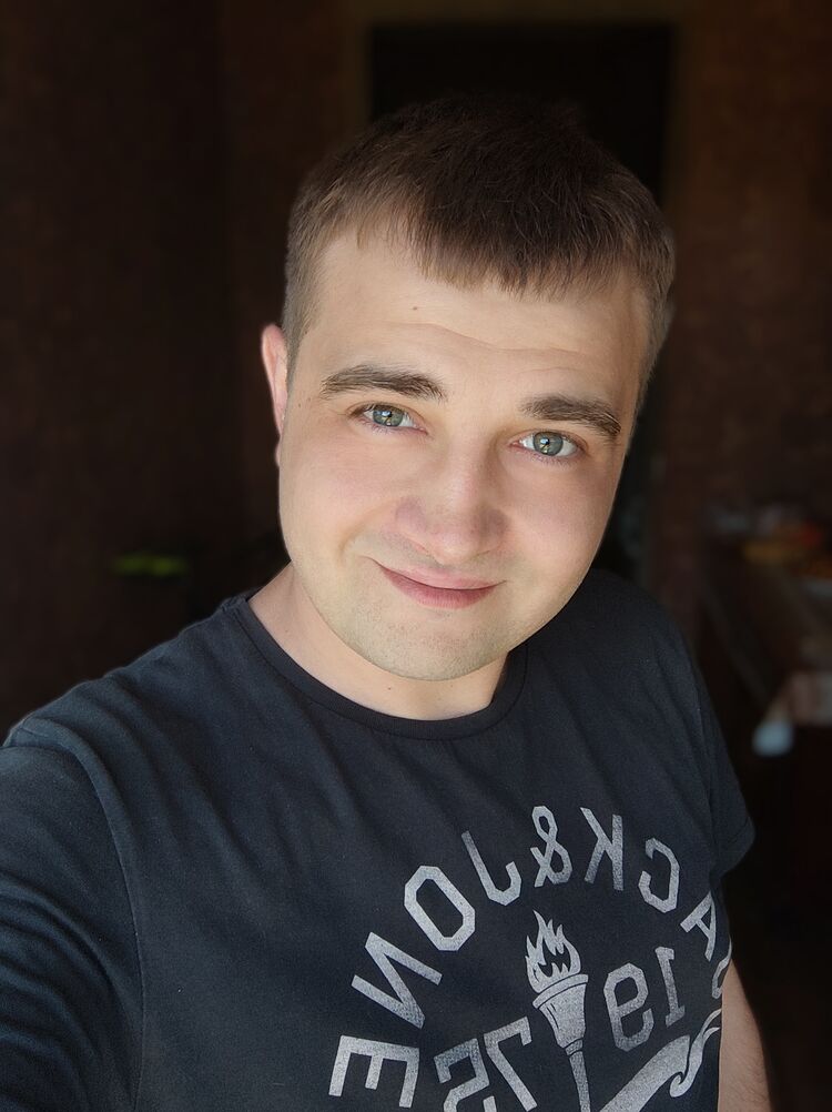  46039415  , 33 ,    