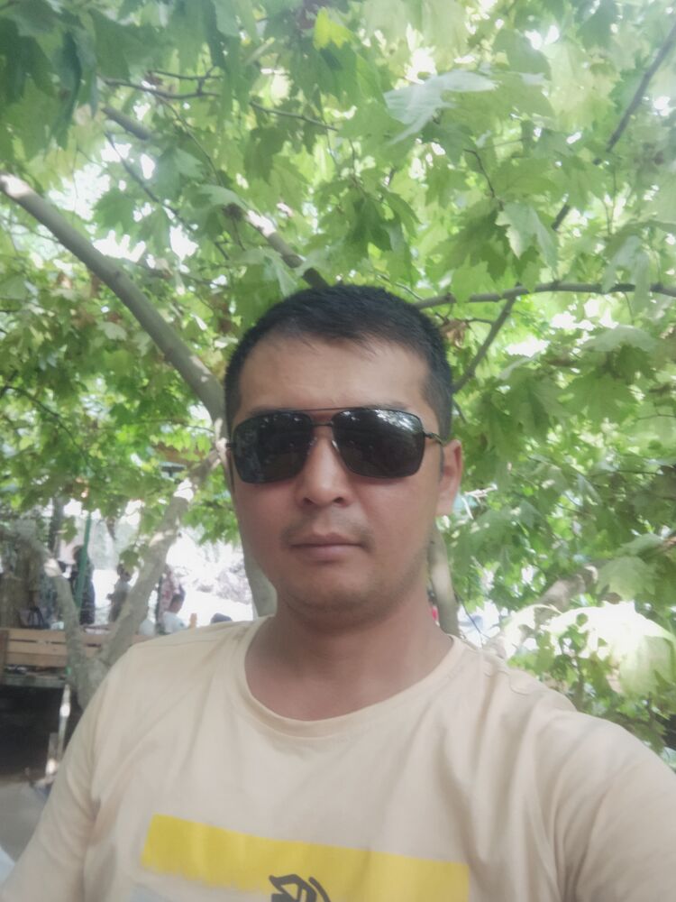  36366945  Husniddin, 35 ,    