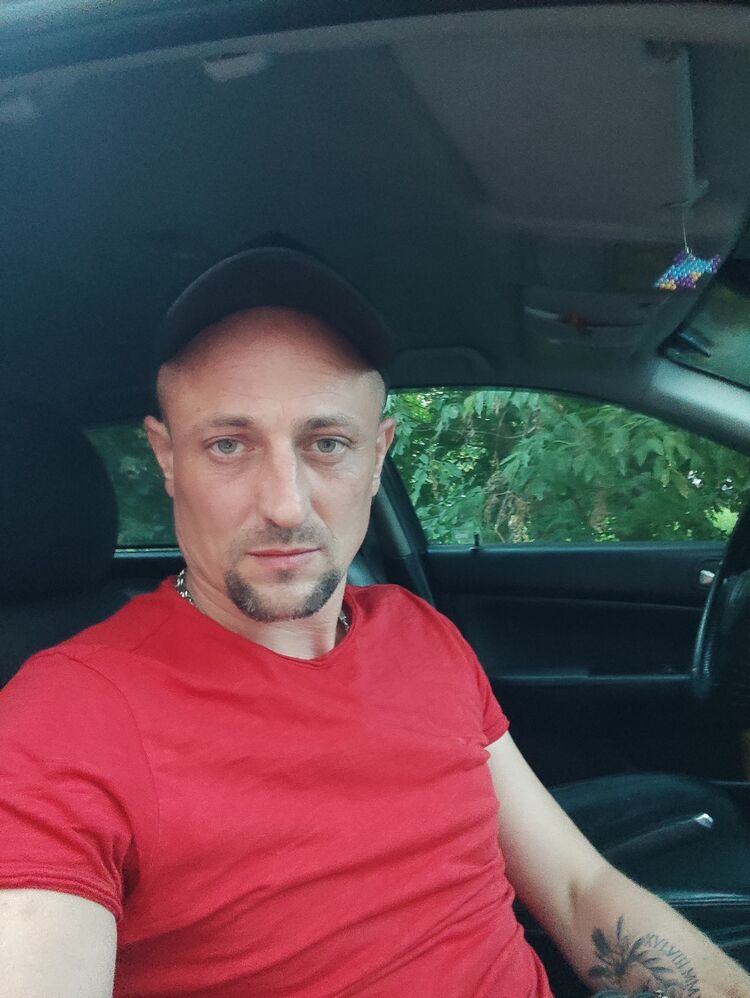  45871205  Igor, 36 ,    