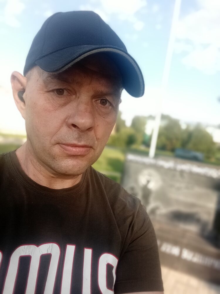  40548525  , 52 ,    
