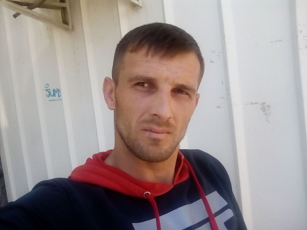  ,   Ribvan, 36 ,   