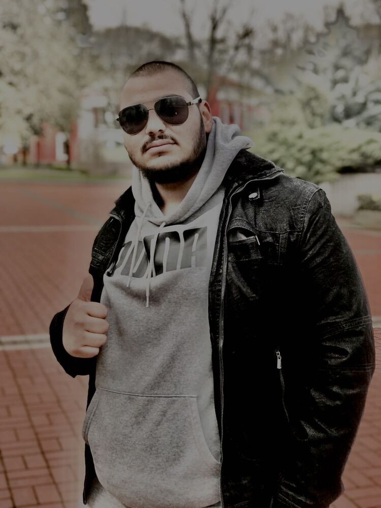  ,   Yasar, 22 ,   ,   