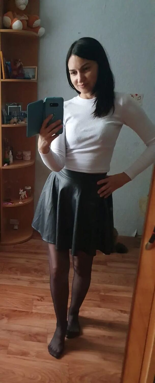  ,   Anastasia, 42 ,   ,   , c , 