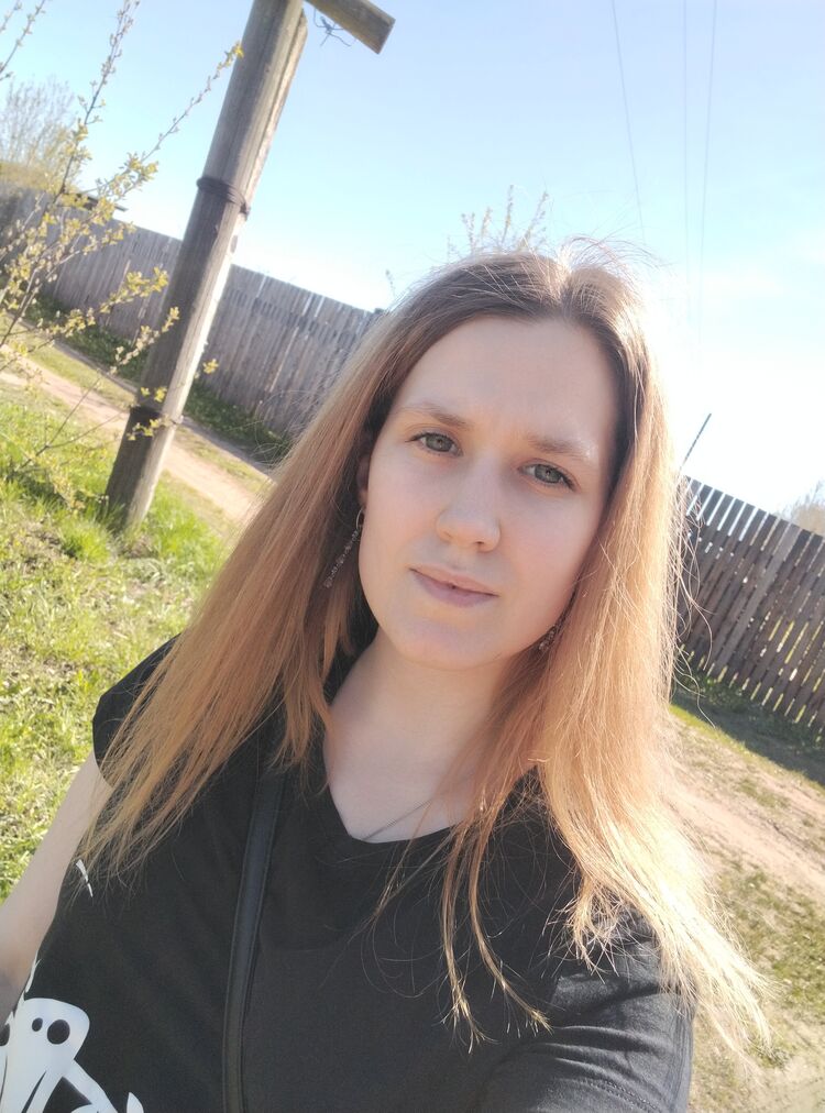  49392685  , 23 ,    