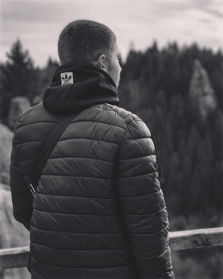  19329675  Razer, 25 ,     