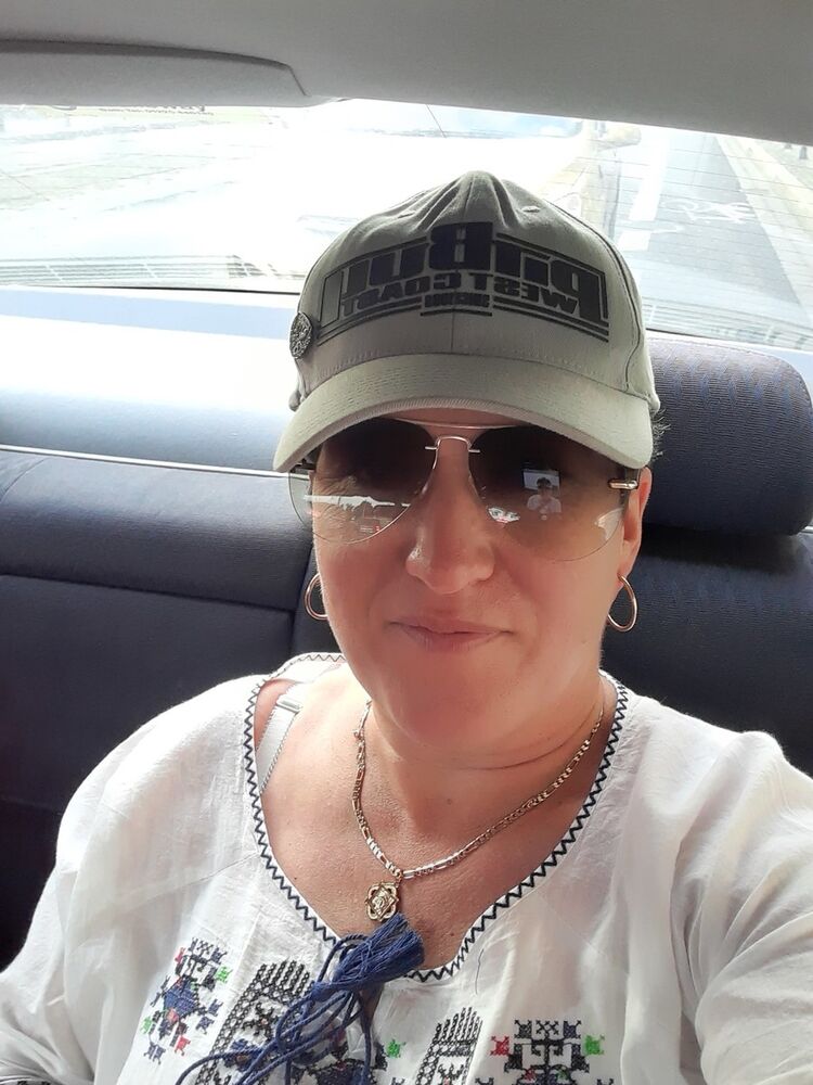  ,   Helena, 44 ,   ,   , c 