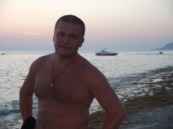  ,   Sergej, 43 ,   ,   , c 