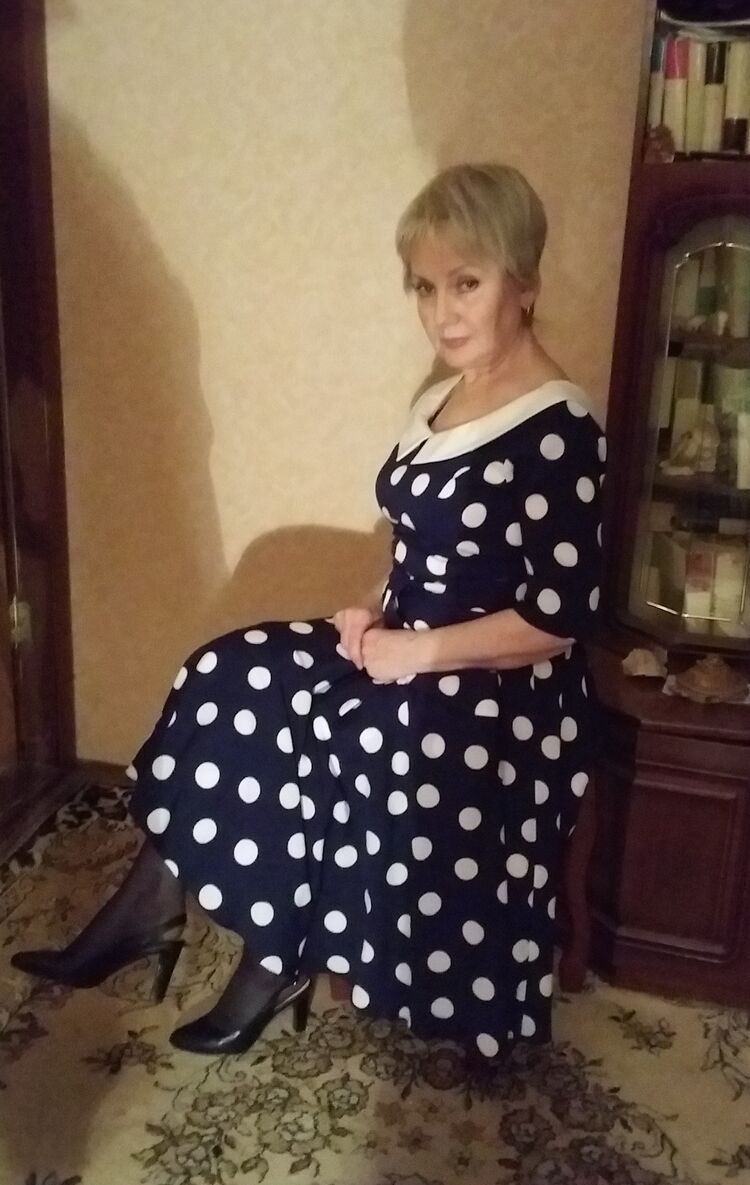  ,   Nadezhda, 62 ,     