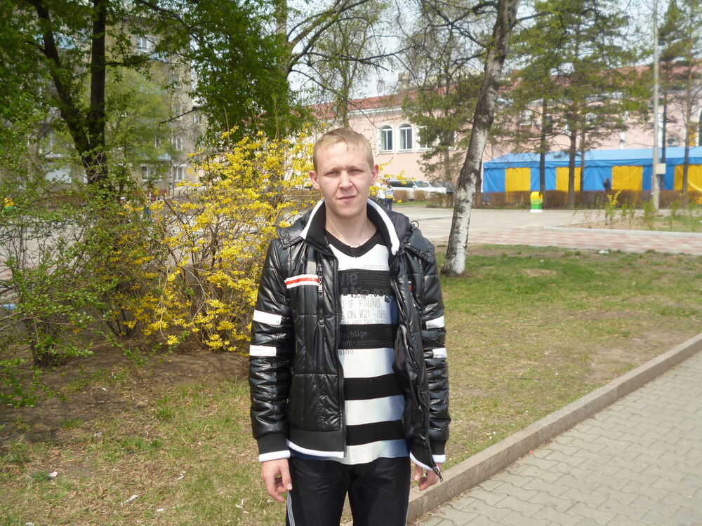  ,   Ruslan, 32 ,   ,   , c 