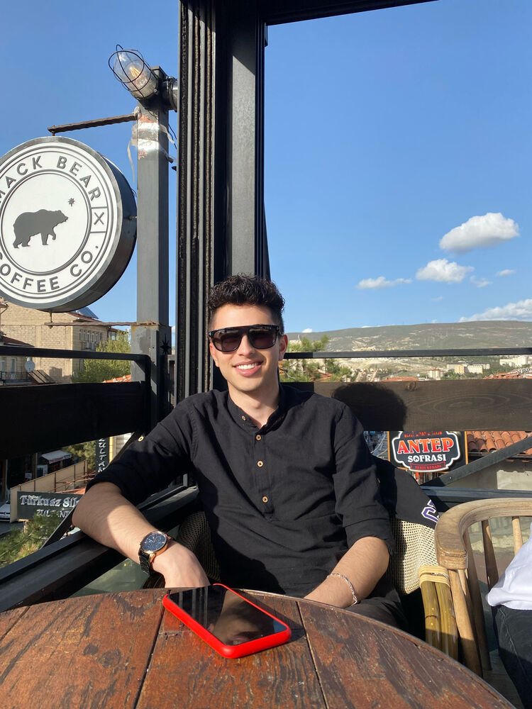  ,   Mehmet, 26 ,   ,   