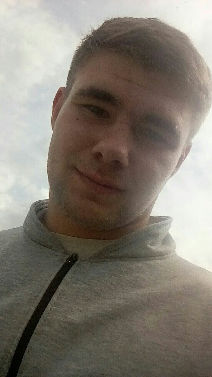  29493625  Vadim, 25 ,    