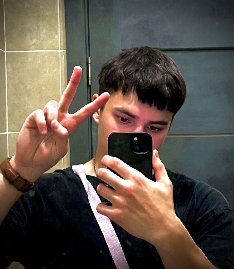  44717955  , 21 ,    