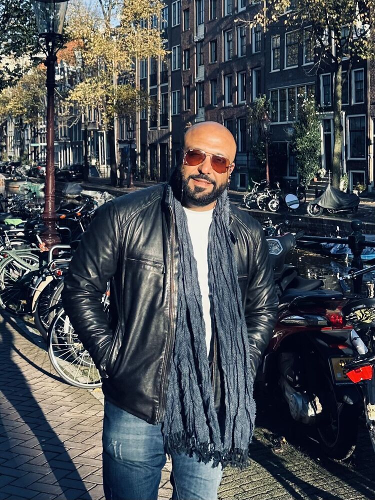  42808475  Hamza, 41 ,    