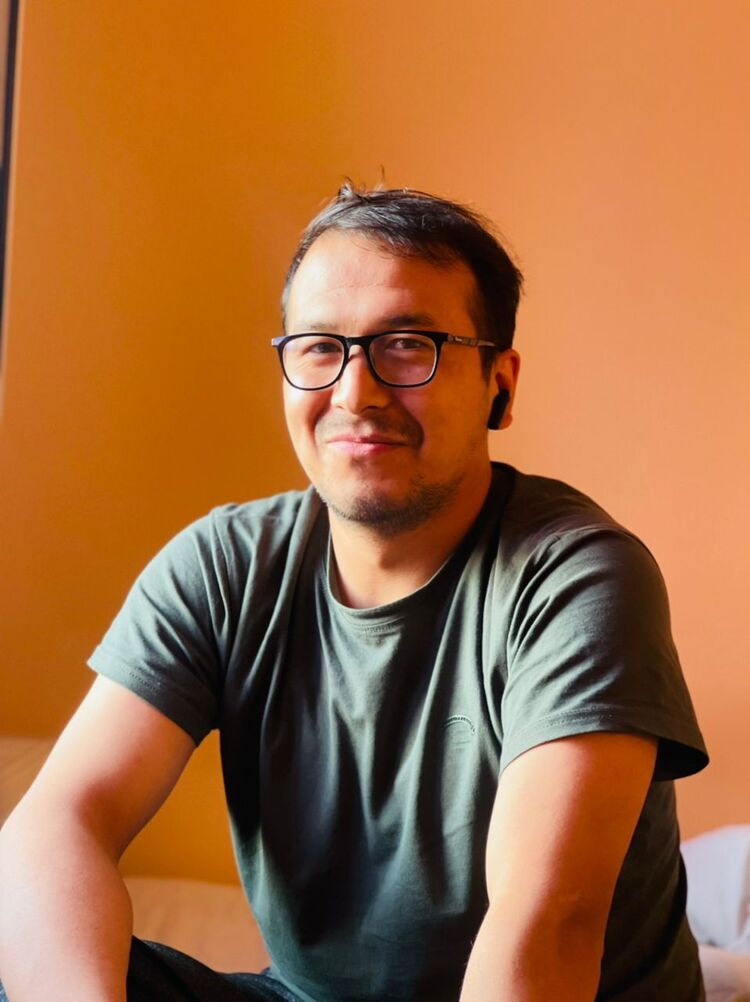  ,   Enayat, 26 ,   ,   