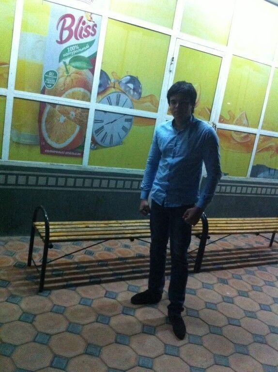  7849165  Davron, 32 ,    