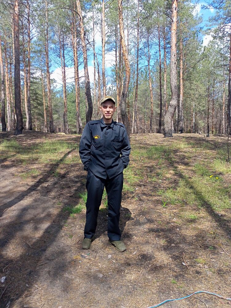  37585835  Andrey, 25 ,    