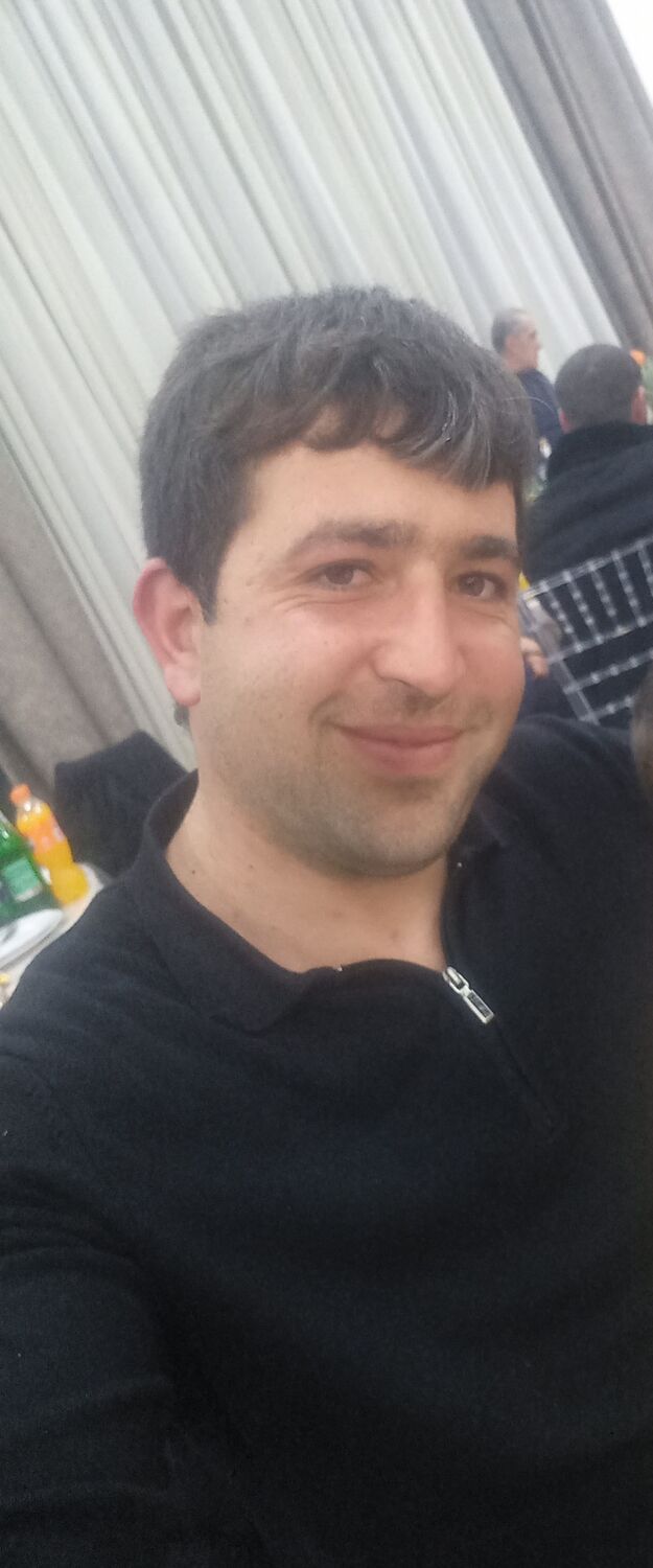  42387825  , 35 ,    