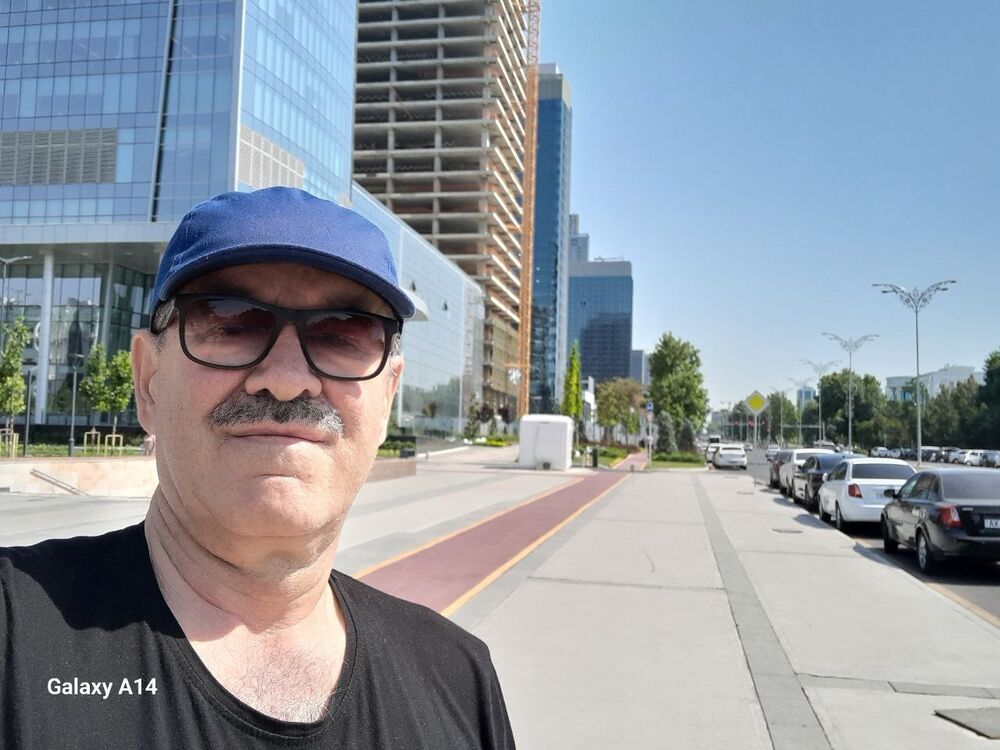  48784805  Khabibi, 64 ,    