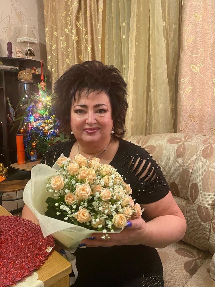  48117285  ilana, 65 ,    