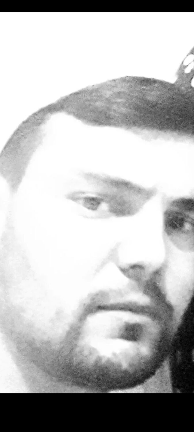  33922645  Rustam, 36 ,    