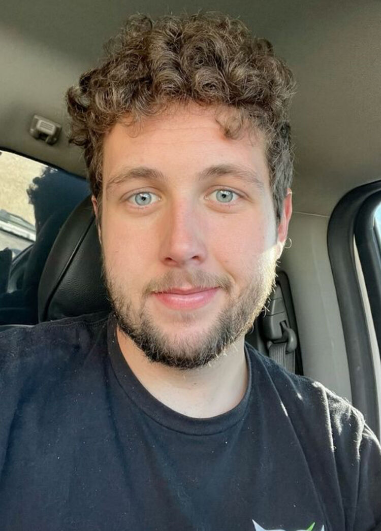  ,   Steven, 39 ,   ,   