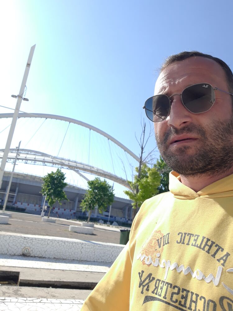  48165395  Nikola, 38 ,    
