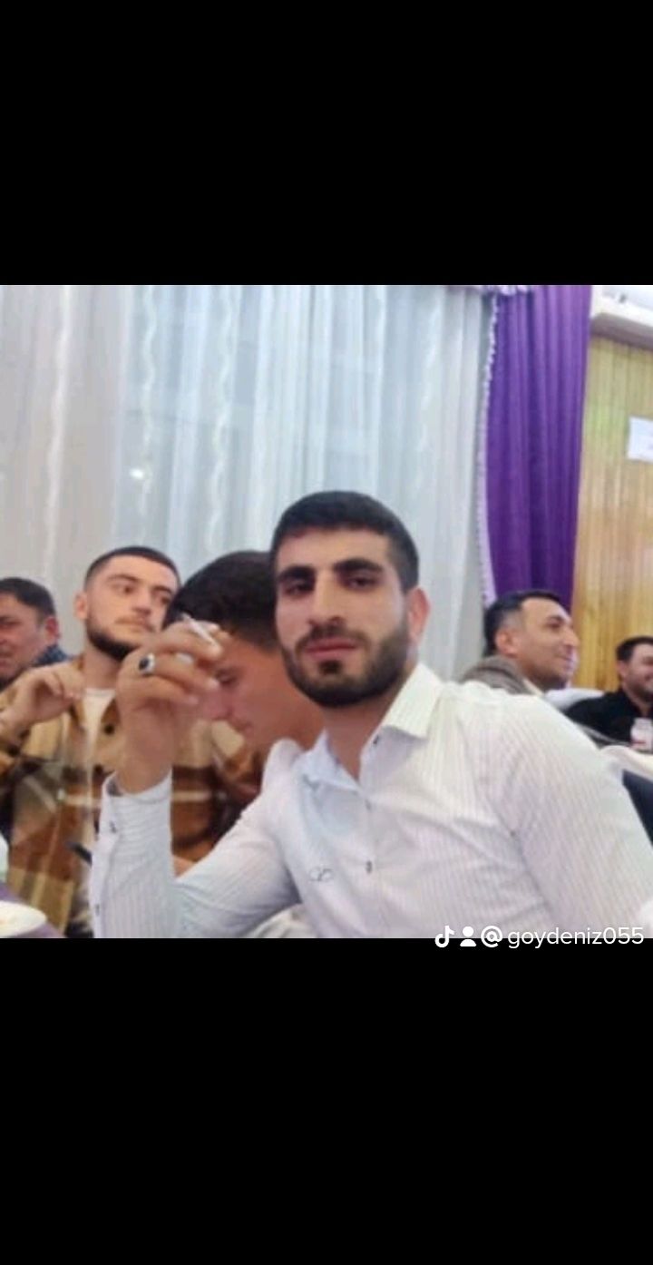 34042415  Deniz, 32 ,    